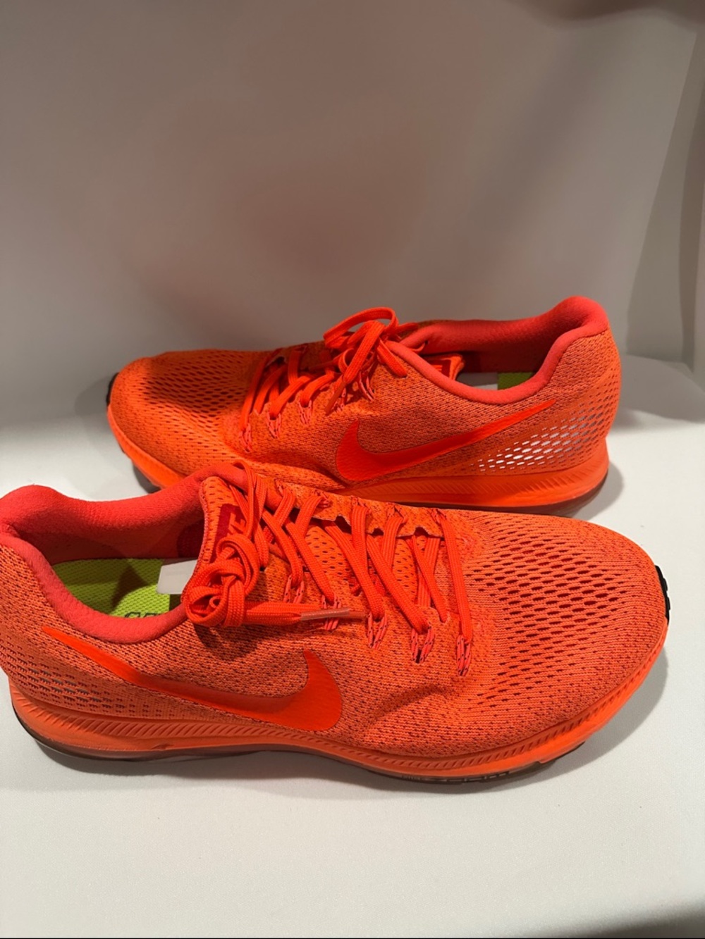 Nike zoom all out men’s Orange Mesh Running Sneakers preloved size 11.5